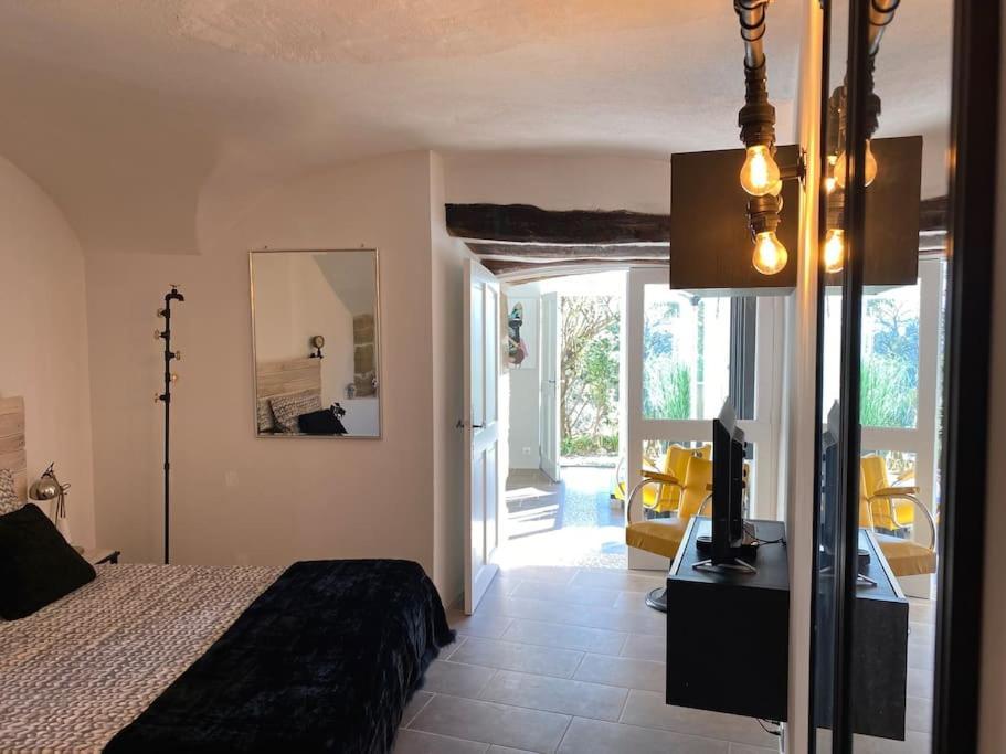 La Vue Sur Le Mont Ventoux, & Parking Apartment